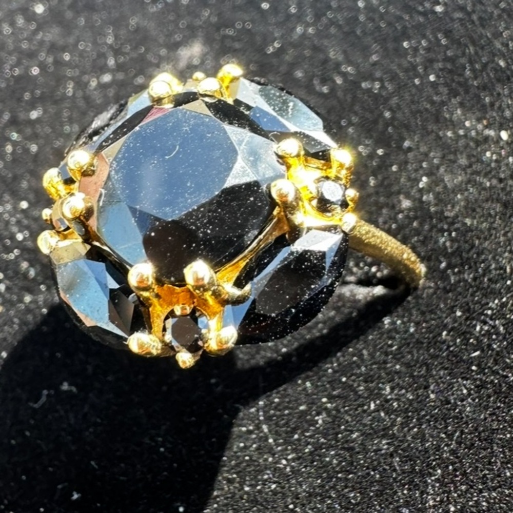 New Natural black onyx flower gold ring, 14K gold on 925 sterling silver sz 8